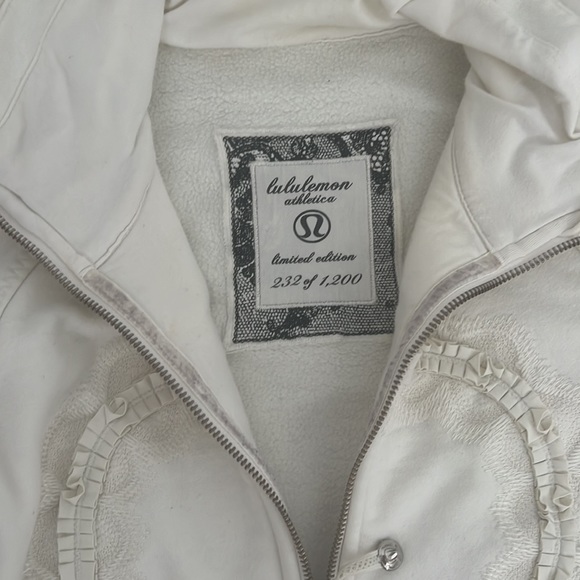 Limited edition Lululemon sweater - Picture 2 of 2